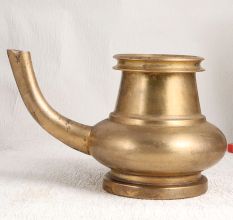 Sturdy Brass Water Pot with Spout for Home Decoration