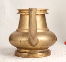 Sturdy Brass Water Pot with Spout for Home Decoration