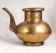 South Indian Art Water Pot with Spout Made of Brass