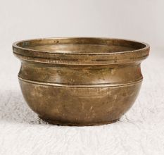 Holy Brass Kumkum Bowl in South Indian Art for Decor