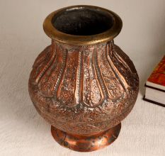 Engraved Finest Copper Pot in Islamic Art for Decoration