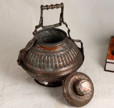 High-Quality Copper Box in Islamic Art for Decoration
