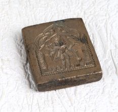 Square-Shaped Bell Metal Jewelry Mold for Decor