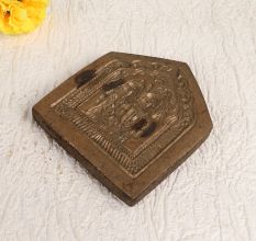 Handcrafted High-Quality Bell Metal Jewelry Mold for Decor