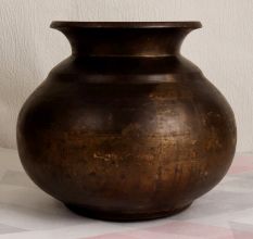 Handmade Vintage Finish Cooking Pot Made of Finest Brass
