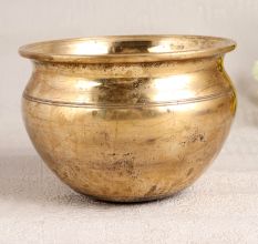 Handmade Shiny Holy Pot Made of High-Quality Brass