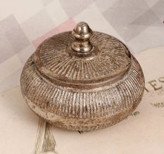 Premium White Metal Box in Vintage Finish for Decoration