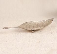 Handmade Leaf Shaped Fruit Bowl Made of Finest White Metal