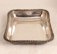 Vintage Rectangle Shaped White Metal Food Tray for Decor