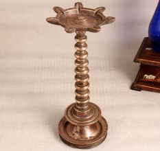 Vintage High-Quality Brass Oil Lamp Stand for Prayer Room