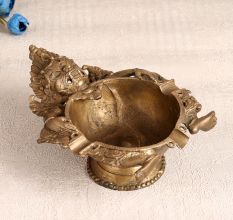 Handmade Nepalese Art Ashtray Made of High-Quality Brass