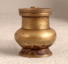 Small Finest Brass Water Pot with Spout for Home Decoration
