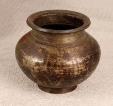 Handcrafted Vintage Brass Water Pot for Flower Decoration