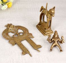 Brass Statue of God Sitting on Horse with Prabhavali for Decor