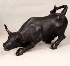 English Art Handmade Brass Ox Statue in Black Finish