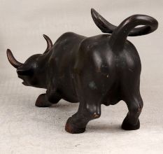 English Art Handmade Brass Ox Statue in Black Finish