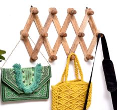 13 Peg Adjustable Foldable Wall Hanger Wooden Wall Mounted Cloth Hook