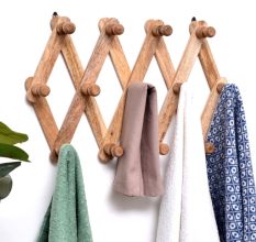 13 Peg Adjustable Foldable Wall Hanger Wooden Wall Mounted Cloth Hook