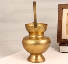 Handcrafted Vintage Brass Kamandal Pot with Spout for Decor