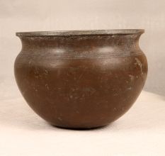 Vintage Handmade Brass Planter for Indoor Decoration
