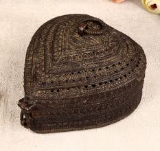 Heart-Shaped Finest Brass Jewelry Box for Decoration