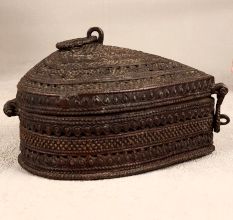 Beautiful Vintage Finest Brass Jewelry Box in Heart Shape