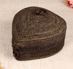 Vintage Finest Brass Jewelry Box in Heart Shape for Decor