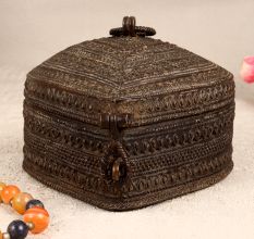 Vintage Finest Brass Jewelry Box in Heart Shape for Decor