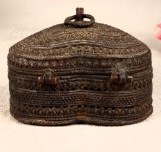Vintage Finest Brass Jewelry Box in Heart Shape for Decor