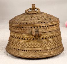 Round Finest Brass Jewelry Box for Home and Office Decor