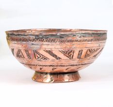 Islamic Art Copper Bowl from Peshawar for Decoration