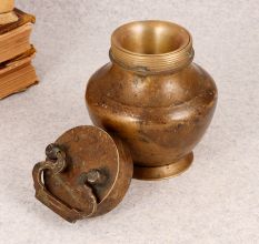 Traditional High-Quality Brass Gangajali Pot for Home Decor