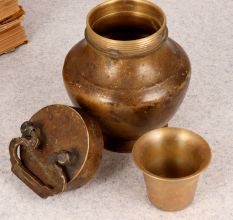 Traditional High-Quality Brass Gangajali Pot for Home Decor