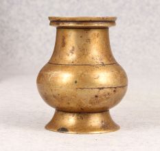 High-Quality Brass Sagar Water Pot with Spout for Decor