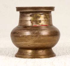 Sturdy Vintage Brass Pot with Spout for Home Decoration