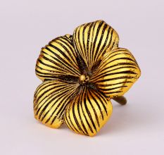 Modern Flower Aluminum Wall Hook In Golden Finish