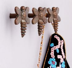 Modern Handmade Antique Honey Bee Iron Wall Hooks-3 Pieces