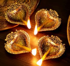 Designer Golden Aluminium Diwali Diya For Mandir Decoration