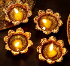 Open Flower Shape Aluminium Golden Diwali Diya For Mandir Decoration