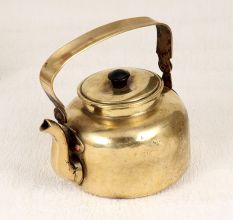 Brown Finish Used Kettle Made of Finest Brass for Decoration