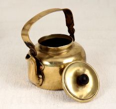 Brown Finish Used Kettle Made of Finest Brass for Decoration