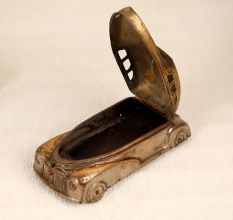 British Art Finest Brass Motor Car Box for Home Decoration