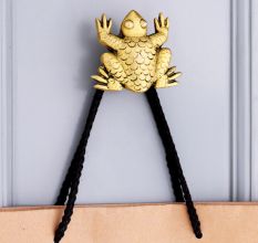 Modern Brass Frog Wall Hook In Golden