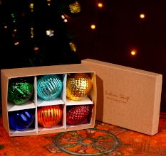 Decorative Multicolor Set of 6 Pieces Christmas Ornament