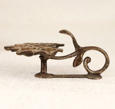 High-Quality Brass Aarti Oil Lamp in Brown Finish for Decor