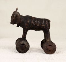 Handmade Brass Statue of Bull on Wheels from Central India