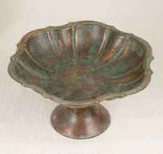 Handcrafted Vintage Brass Fruit Stand in English Art for Decor