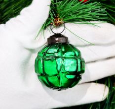 12 Pieces Decorative Glass Green Christmas Ornaments For Tree Decoration
