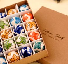 25 Pieces Decorative Multicolor Round Tiny Ceramic Christmas Ornaments