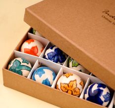 25 Pieces Decorative Multicolor Round Tiny Ceramic Christmas Ornaments